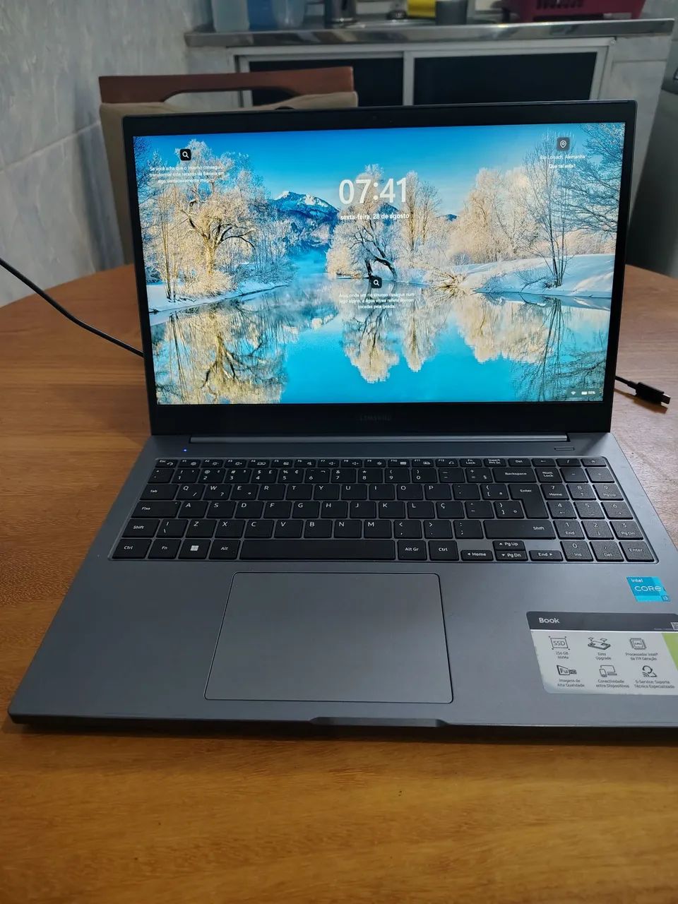 Notebook Samsung Book intel core i3 1115G4 12 gigas de memoria 256 SSD  - Foto 2