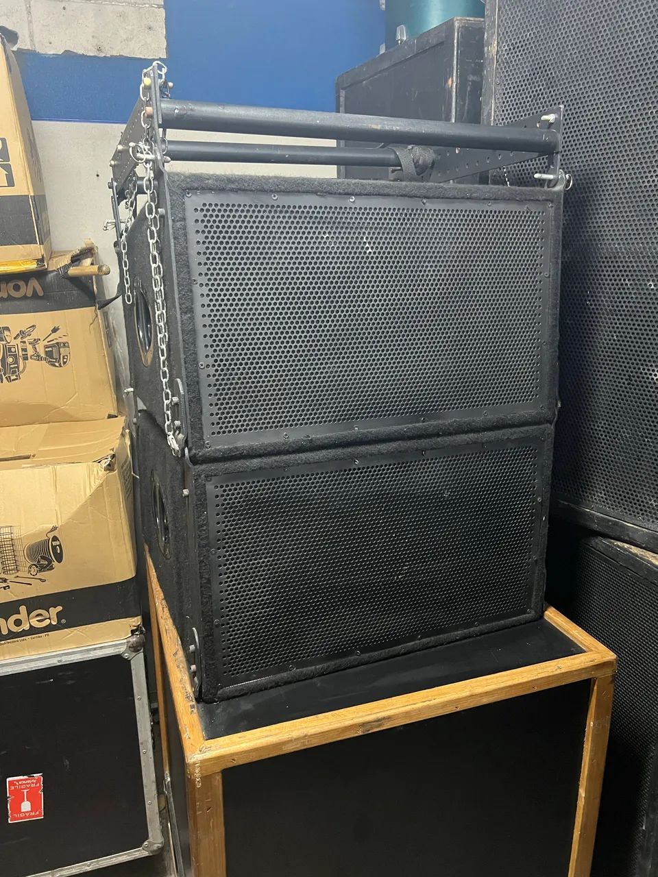 Kit de som profissional, line array, subs, amplificadores e mesa digital com medusa - Foto 5