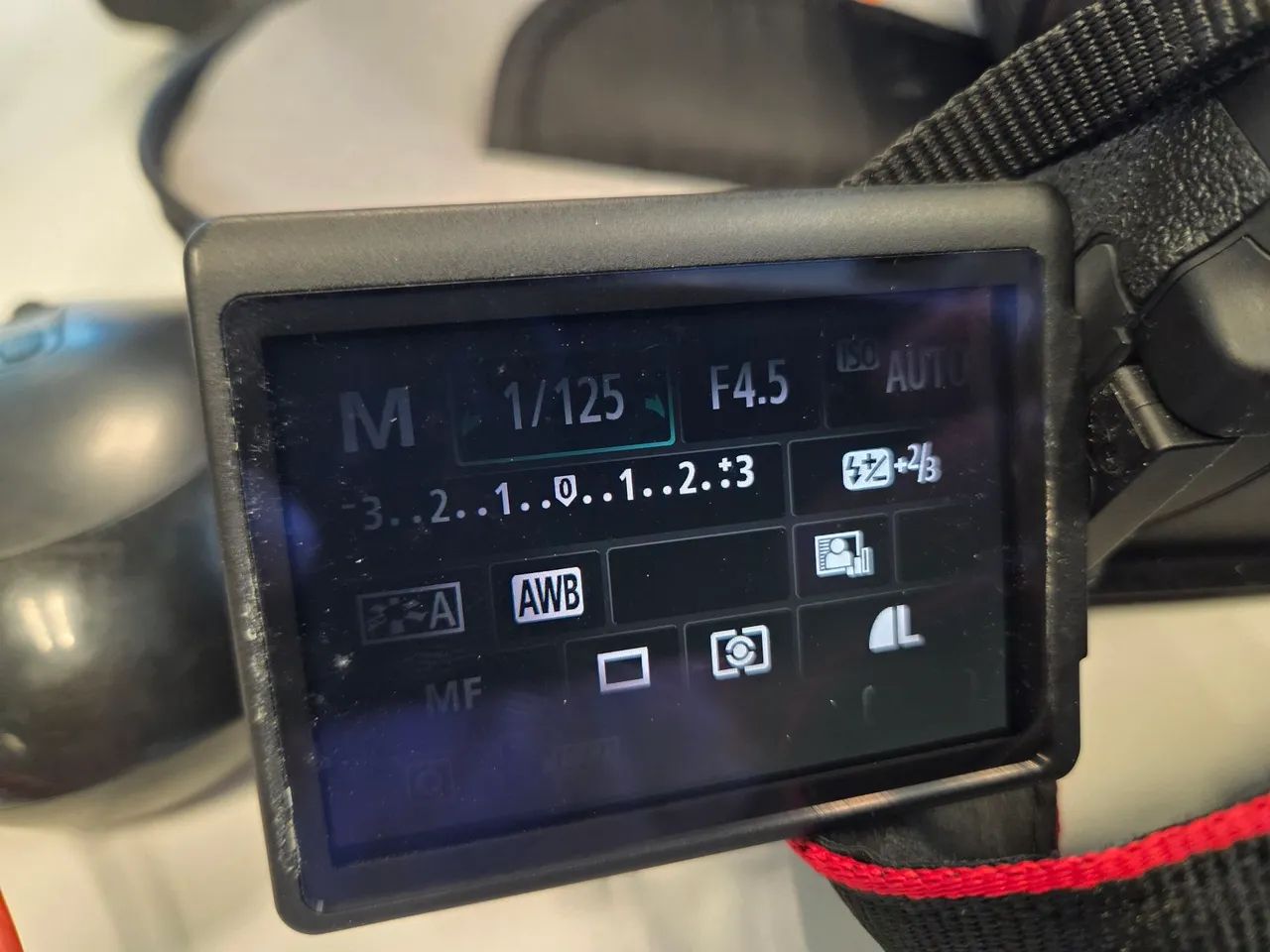 Câmera Canon eos t3i - Foto 3