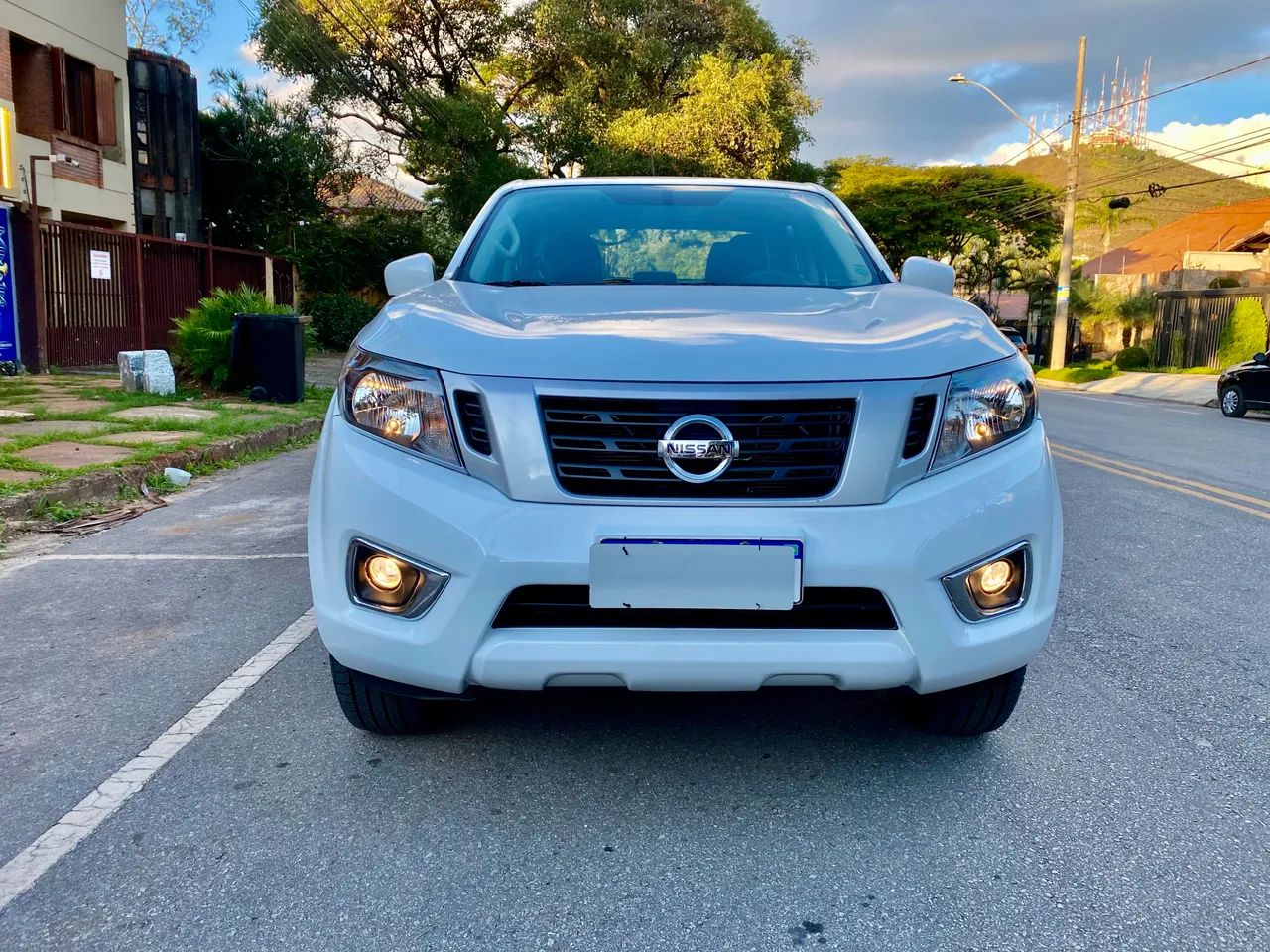Nissan Frontier S CD 4X4 2.3 TB Diesel Mec. 2022 - Foto 2