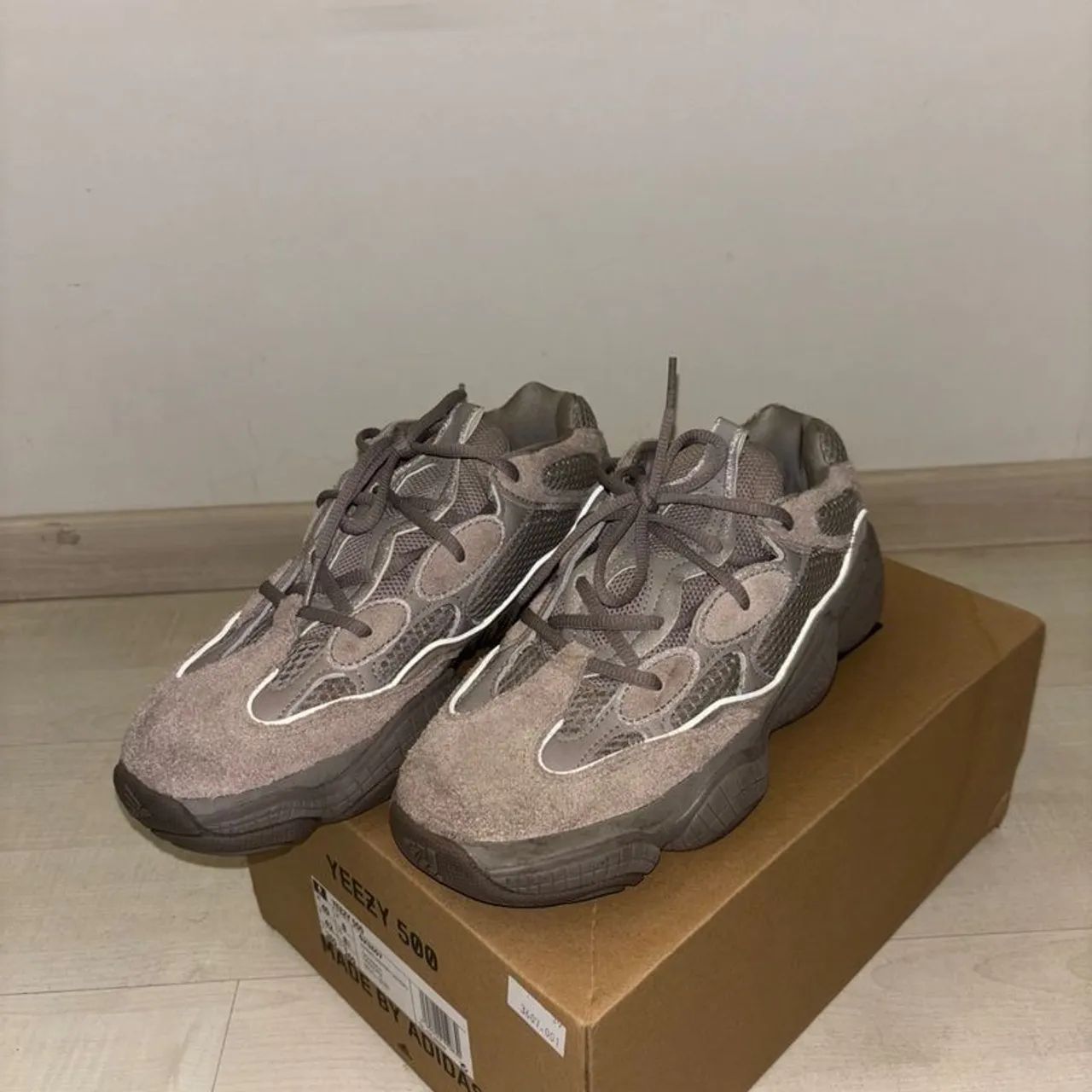 Tênis Adidas Yeezy 500 granite - Foto 2