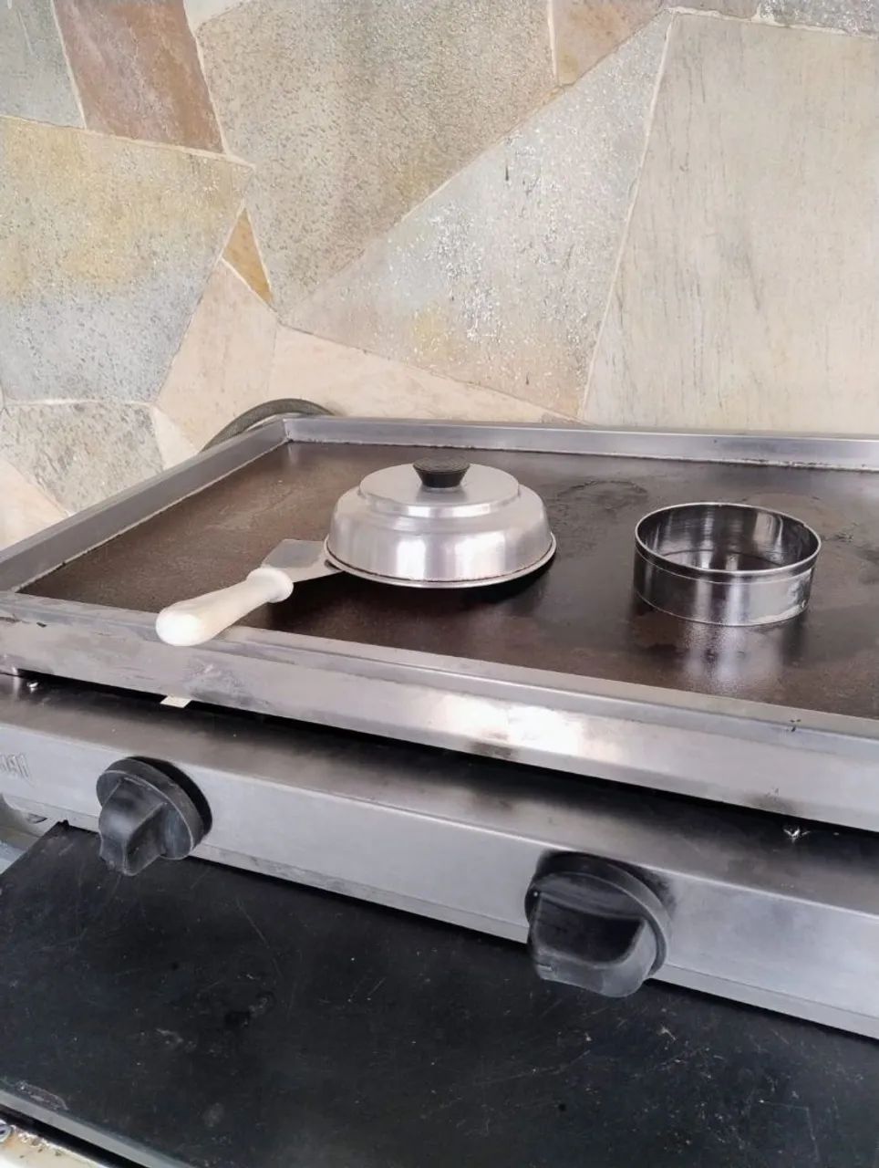 Chapa fritomaq 80 X 60 + Fritadeira Venâncio água e óleo 18l + forno + liquidicador  - Foto 5