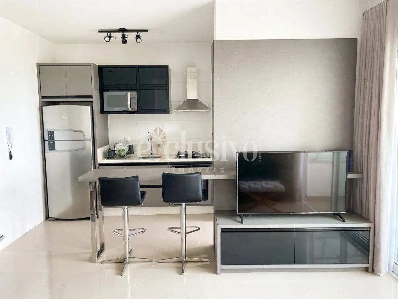 Apartamento 2 Dormitórios em Condomínio Clube - Foto 2
