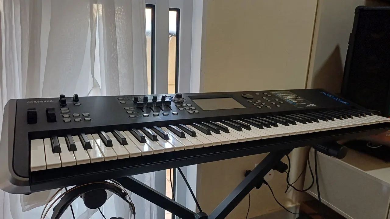 Yamaha MODX-7  - Foto 2