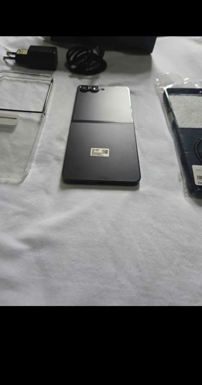 Samsung Z Flip 7 - Foto 5