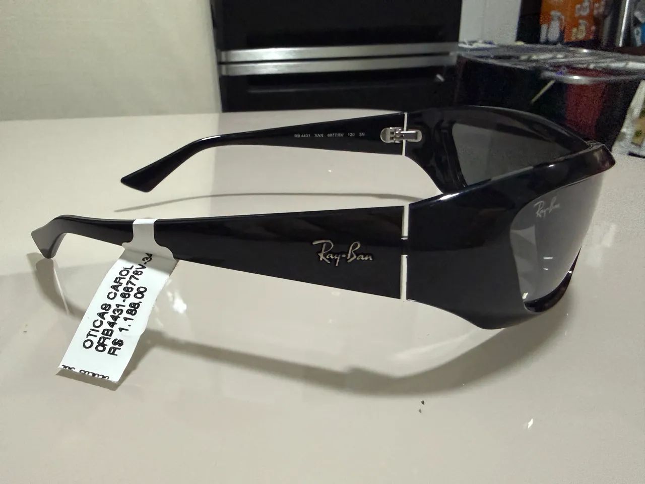 Óculos esportivo rayban