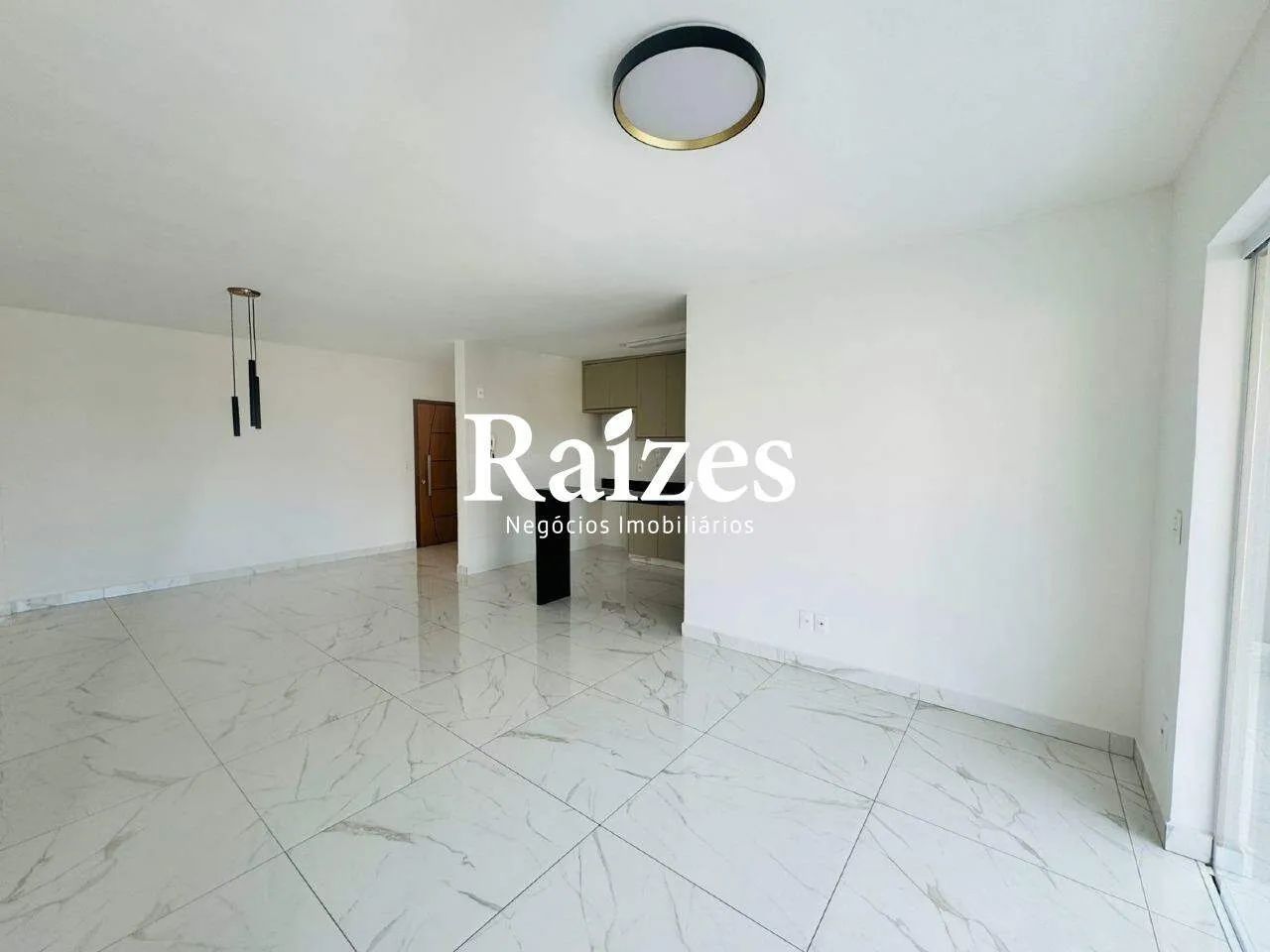 Apartamento de 3 Quartos com Varandas Integradas e Fechamento em Vidro, com 112m2 de área  - Foto 4