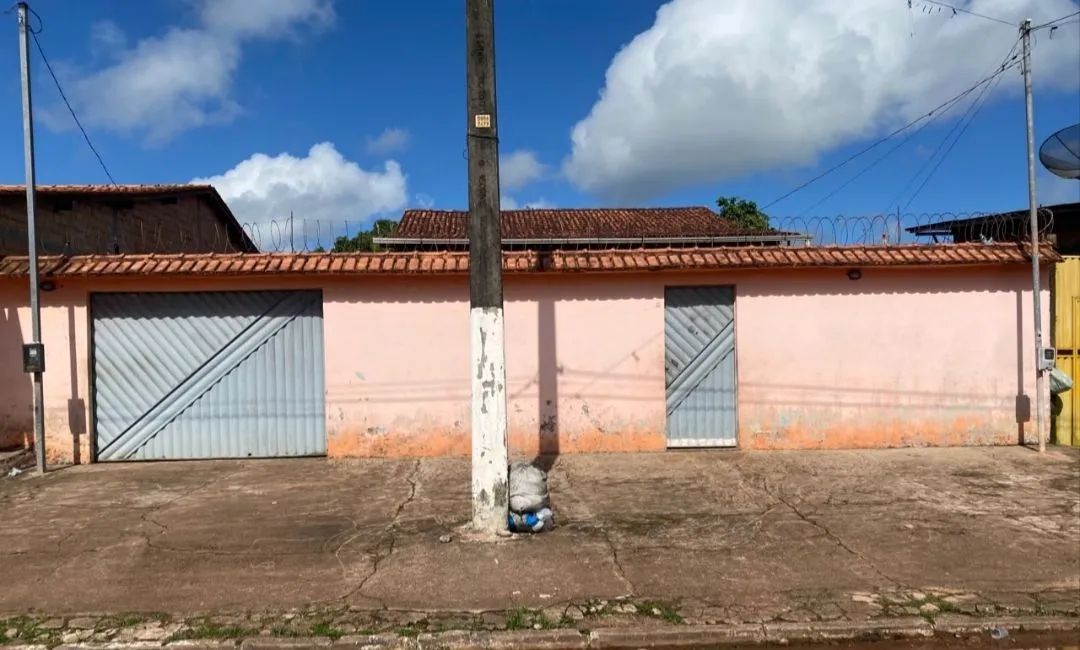 CASA A VENDA NO ABADE, EM CURUÇÁ - PA. 