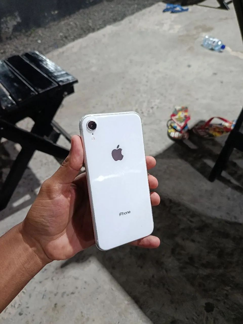 iPhone Xr - 64Gb, Funcionando tudo! Oportunidade.  - Foto 2
