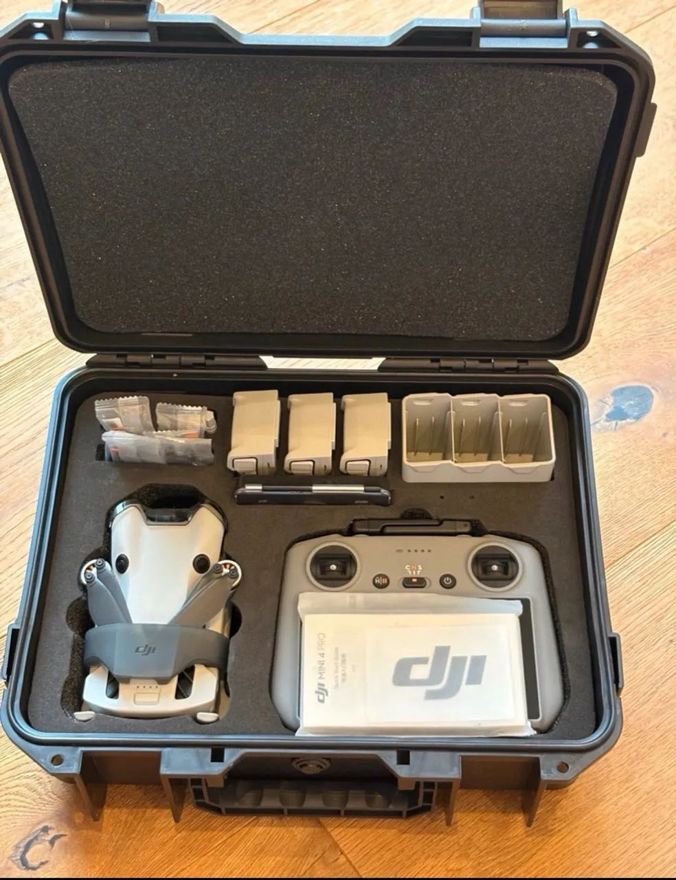 DJI 4 mini pro combo + accesorios 