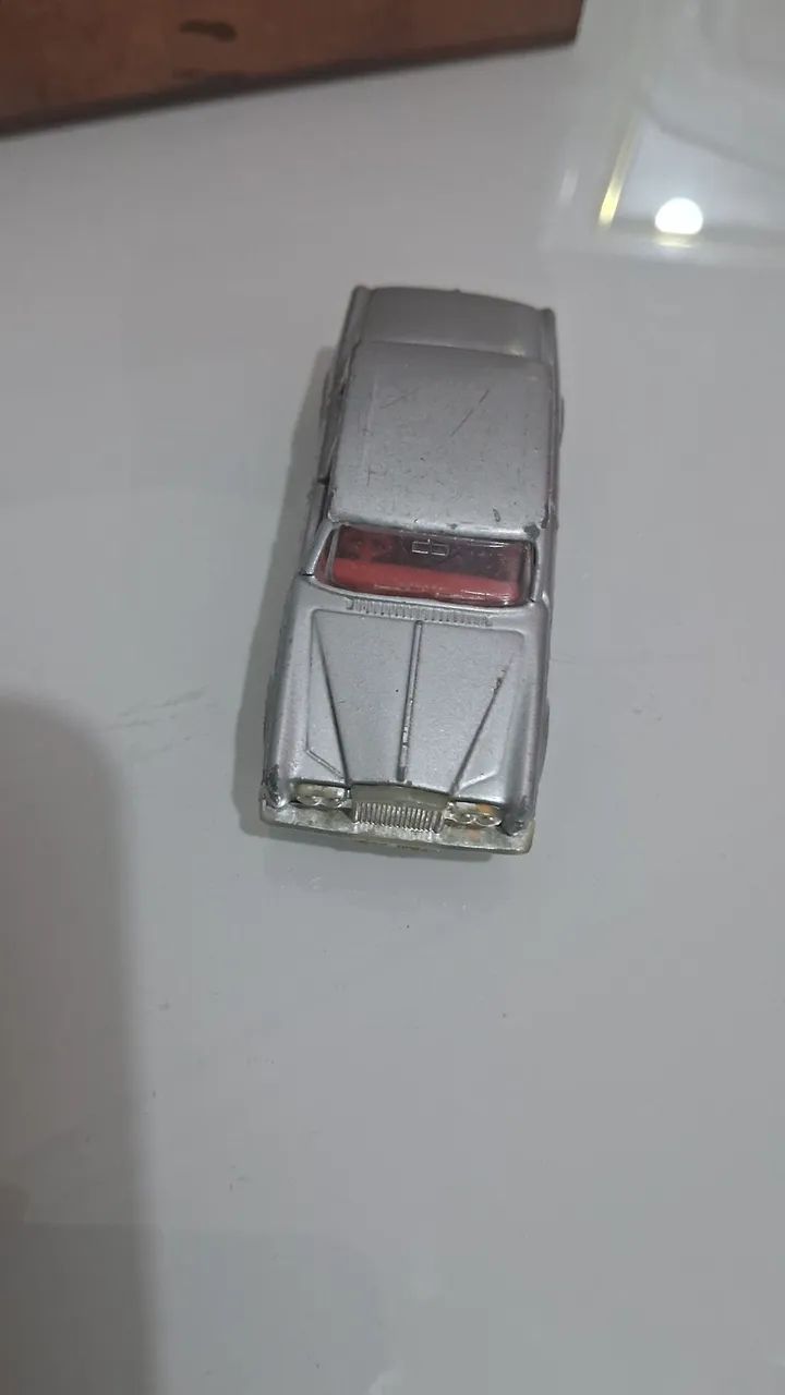 Rara miniatura Matchbox Superfast No. 39 Rolls Royce Silver Shadow prateada  - Foto 3