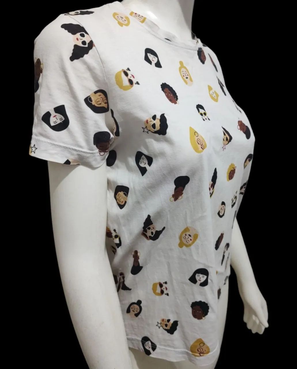 Camiseta carinhas - Foto 2
