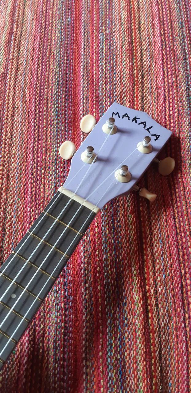 Ukelele Makala (semi novo) - Foto 4