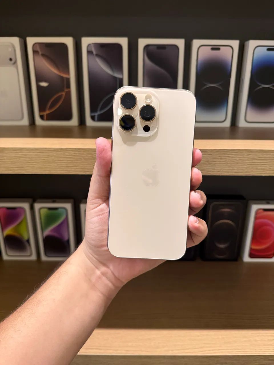 iPhone 16 Pro Max 256 - DESERT - Foto 2
