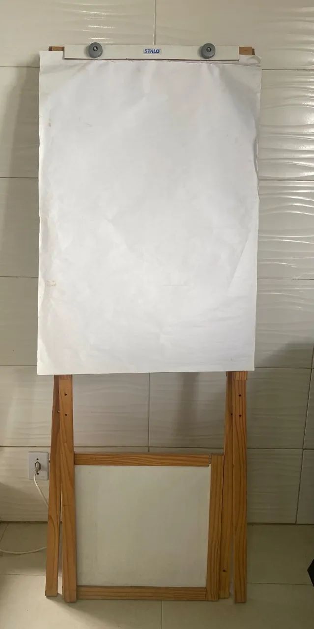 Flip chart quadro branco e bloco compacto 
