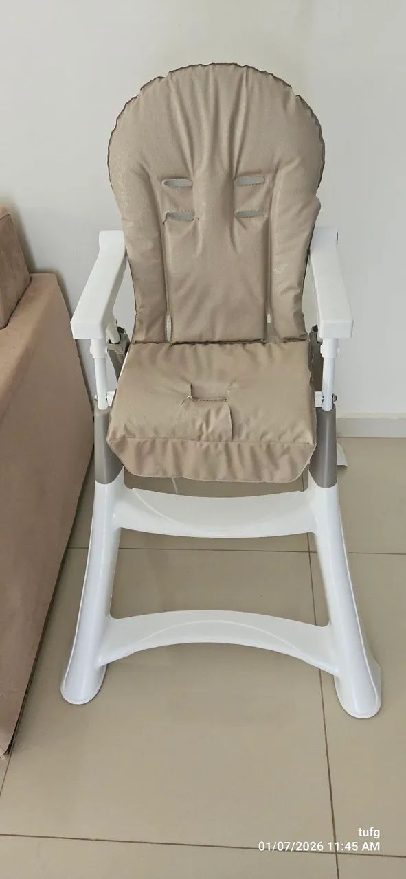 Cadeirinha de alimentação 
