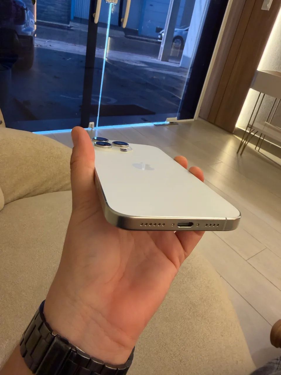 iPhone 16 pro max 256 100% bateria  - Foto 2