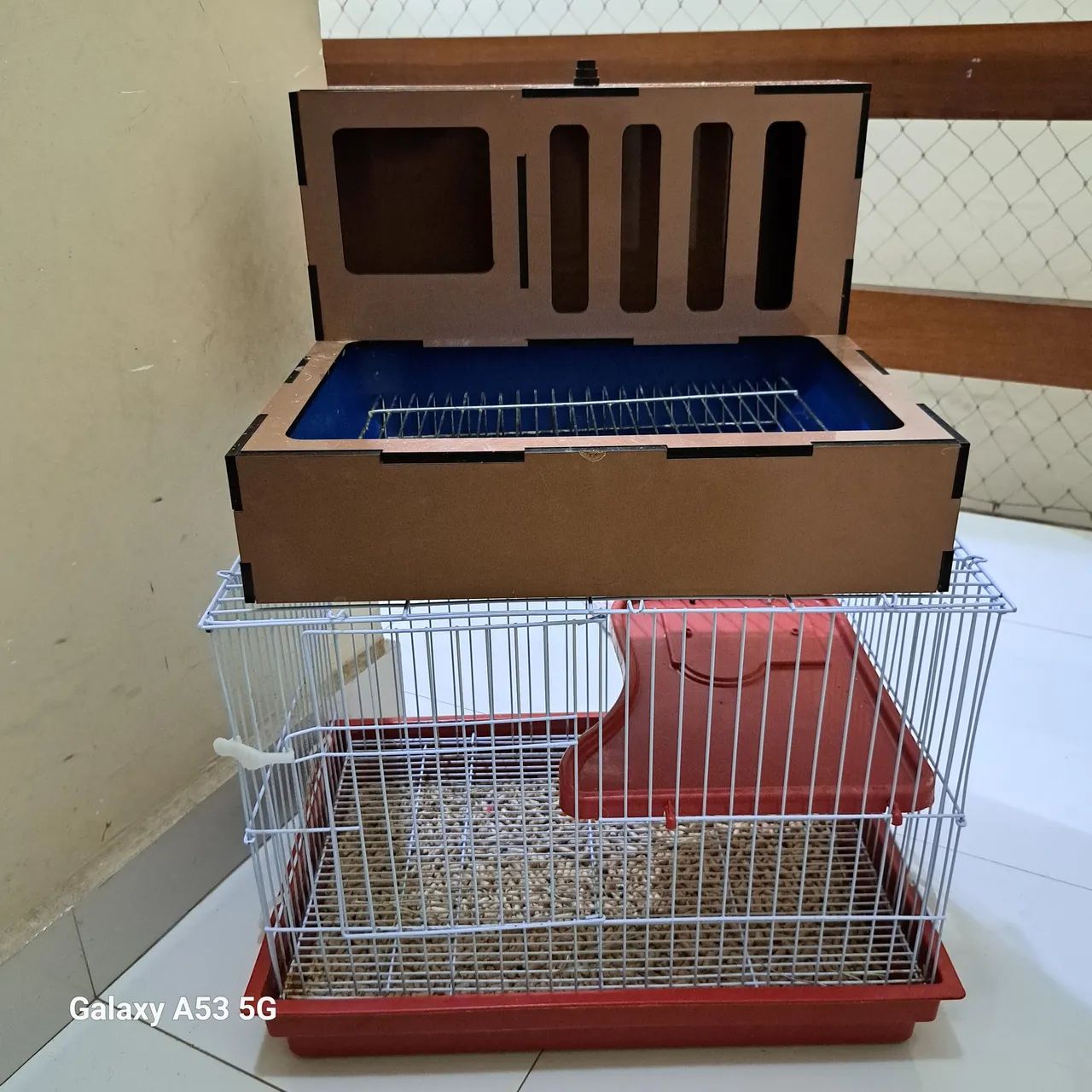 Gaiola e banheiro higiênico para coelho - Foto 2