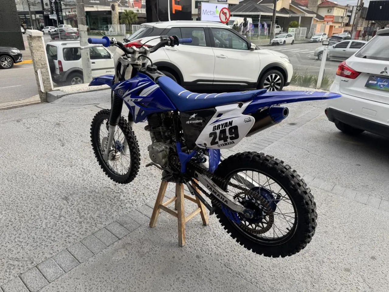 TT-R 230 - Foto 4