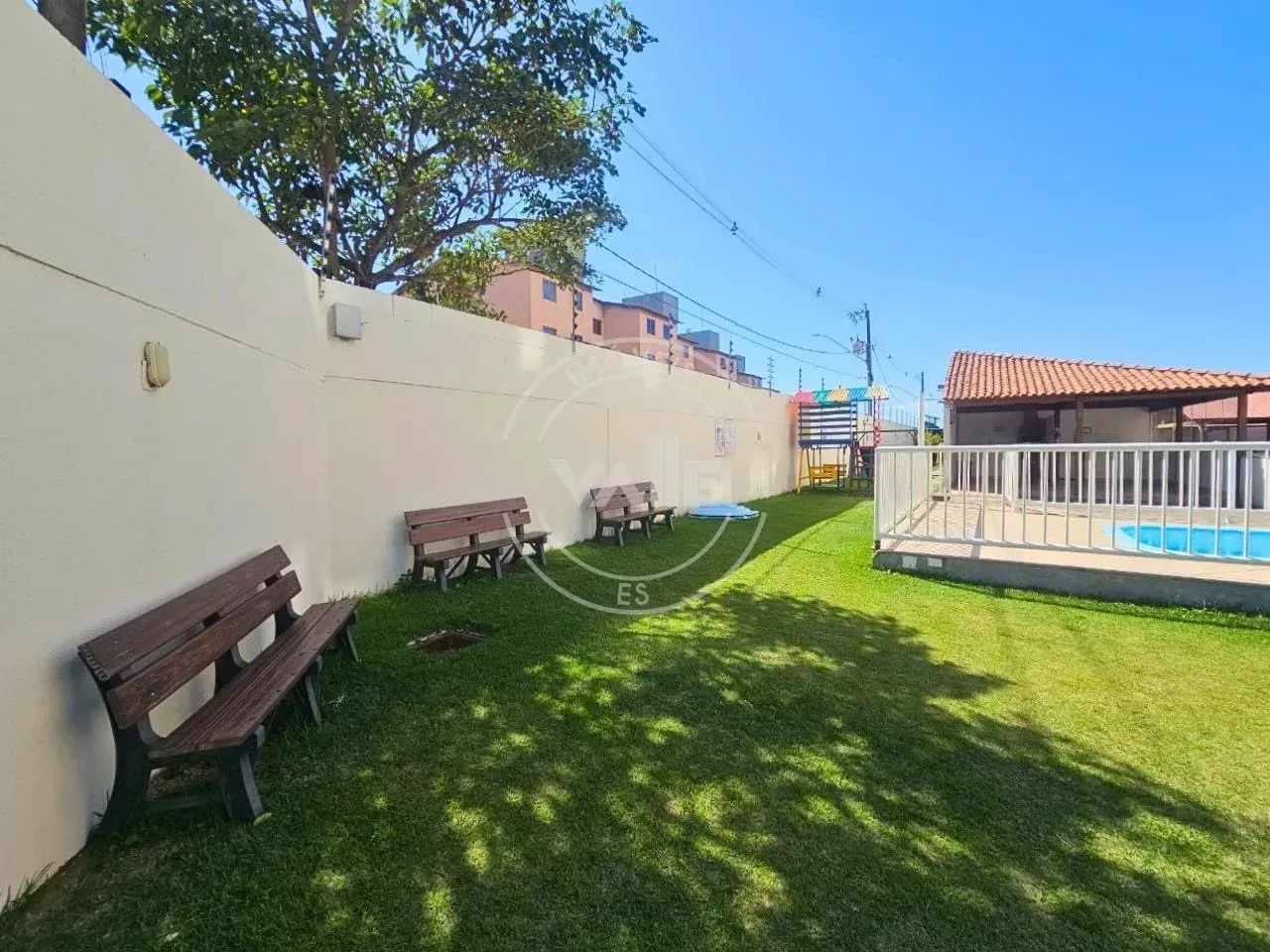 Apartamento com elevador, andar alto e sol da manhã em Vila Velha