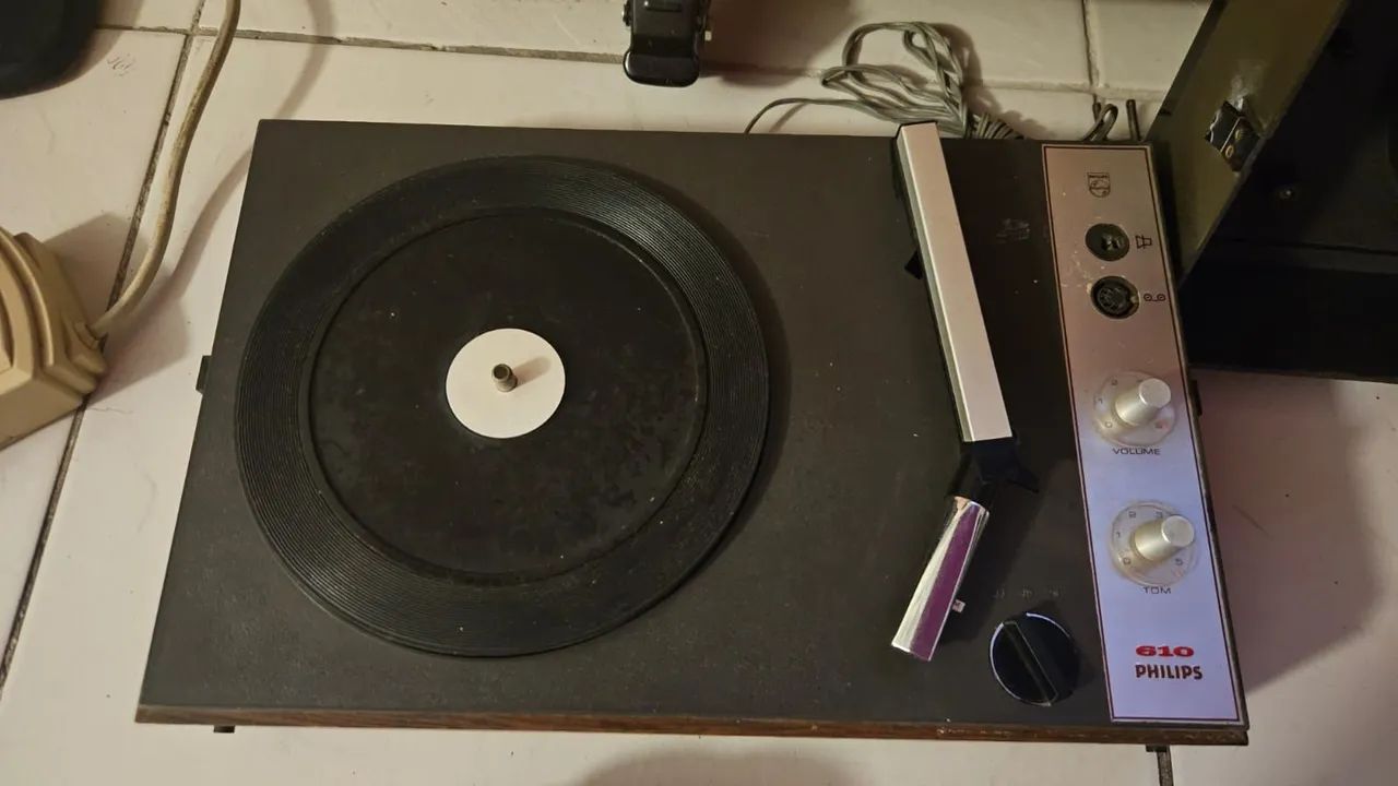 Vitrola Maletinha Philips 610 - Foto 2
