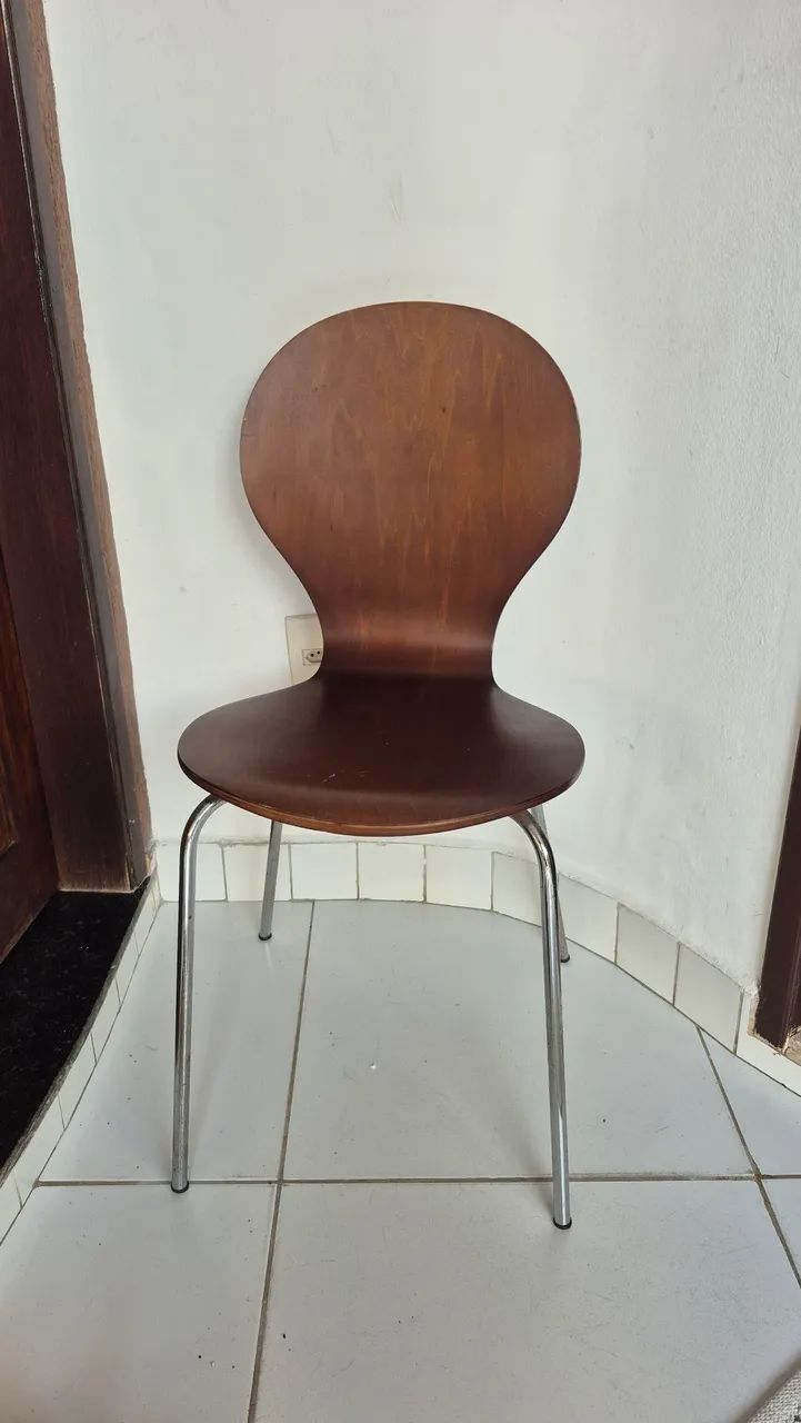 Cadeira marrom  - Foto 2