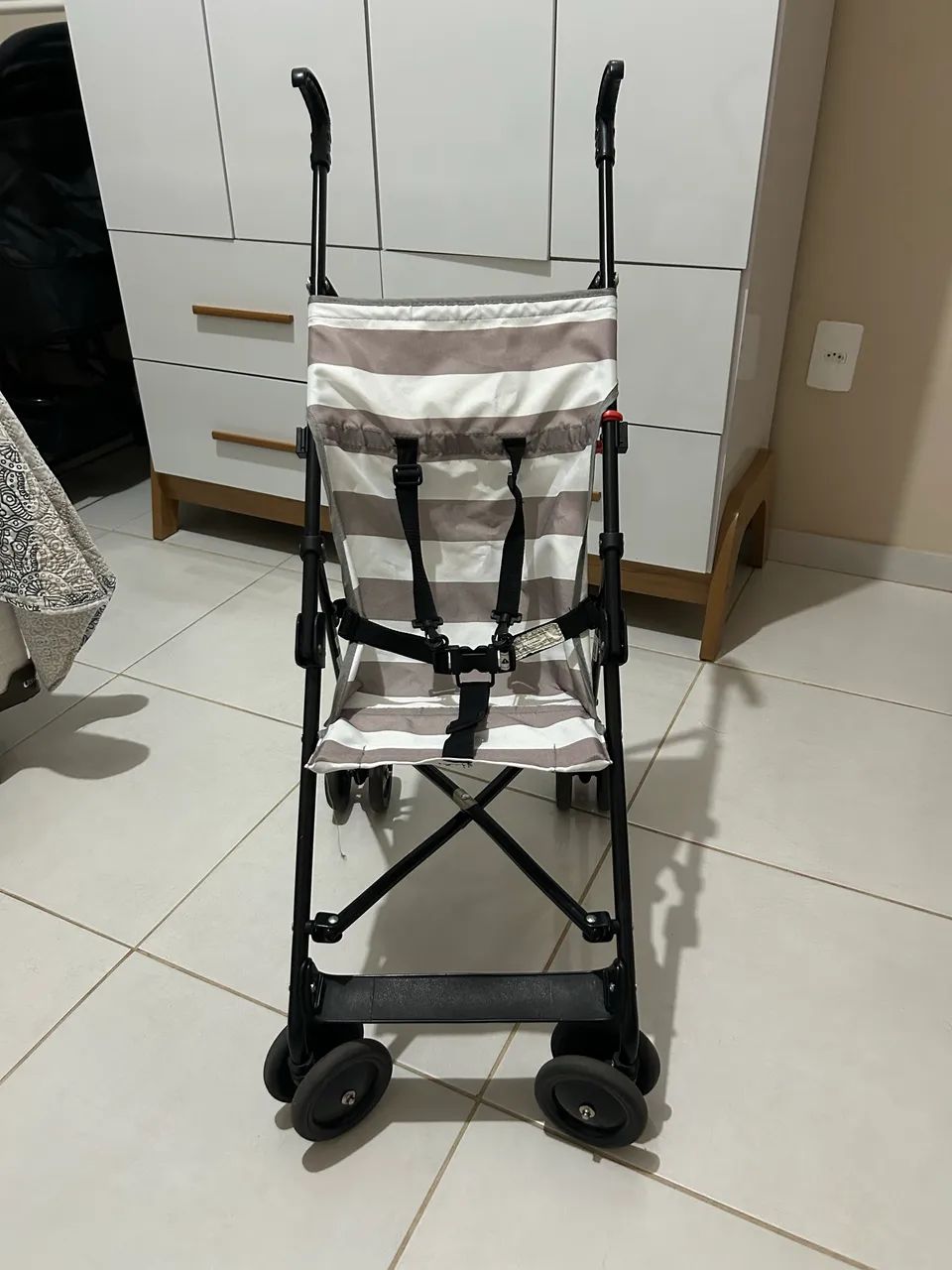 Carrinho de bebê guarda chuva Multikids Navy  - Foto 2