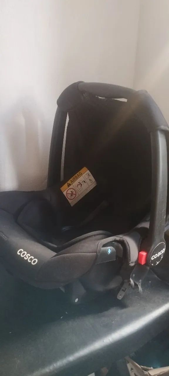 Carrinho de bebê e cadeirinha - Foto 4
