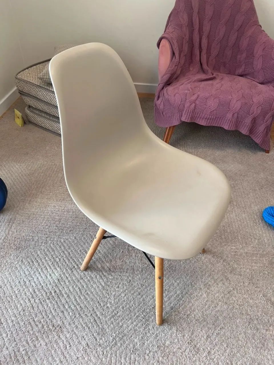 Par de Cadeira Eames Bege - Foto 2