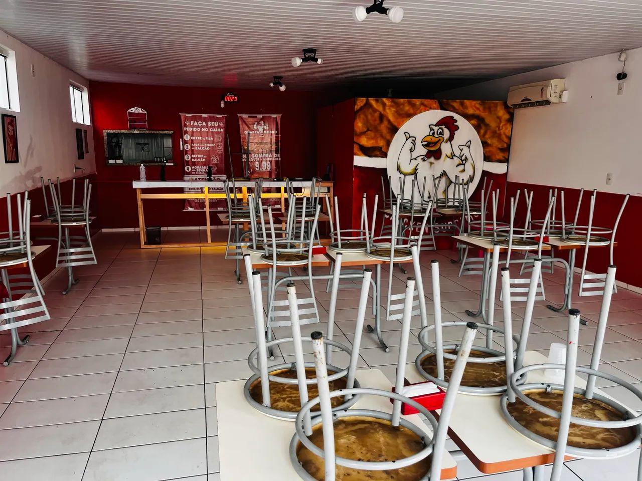Jogo completo de mesa e cadeiras restaurante - Foto 3