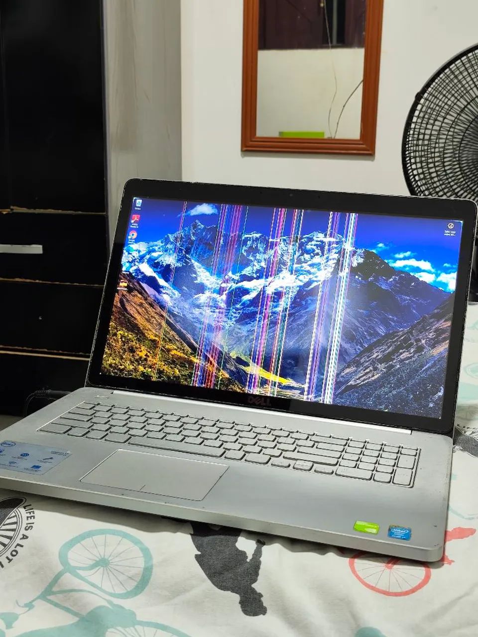 Notebook Dell Inspiron 17 7000 series Touch Screen Core i7 Placa