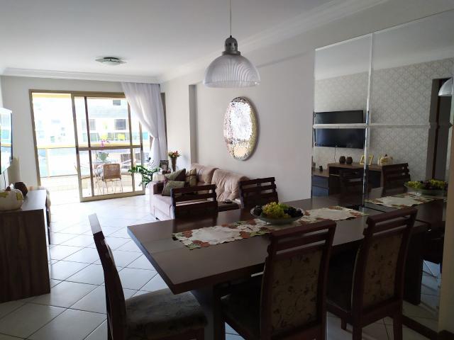Murano Imobiliária vende apartamento de 2 quartos na Praia de Itapoã, Vila Velha - ES.