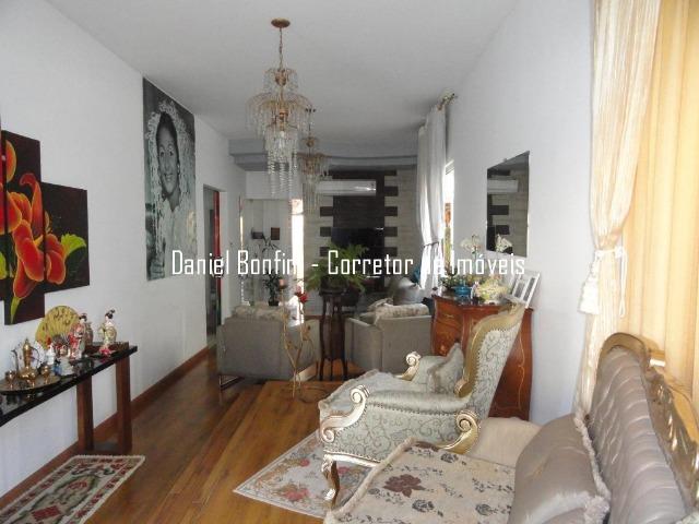 Casa lote inteiro e piscina no bairro Grã-Duquesa - Foto 3