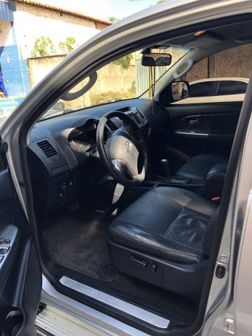 Hilux SRV TOP ( controle tração e estabilidade ) - Foto 5