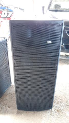 2 caixas Ativa + passiva com 2 falantes 15" 350w rms cada 8 ohms