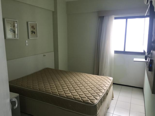 Alugo flat com geladeira no biarritz