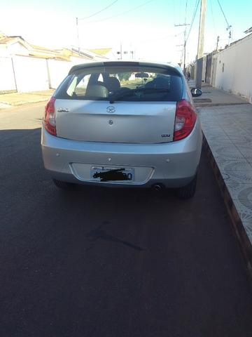 Vende-se ou troca por carro de menor valor um JAC J3