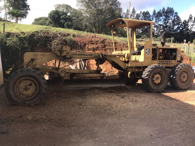 Motoniveladora cat 120B