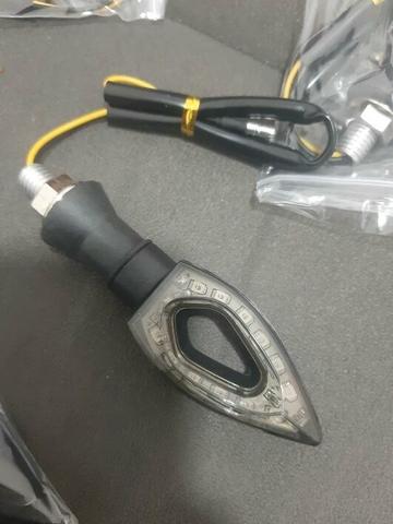 Pisca LED sport moto Honda Yamaha - Foto 2
