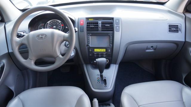HYUNDAI TUCSON 2.0 MPFI GLS 16V 143CV 2WD FLEX 4P AUTOMÁTICO - Foto 15