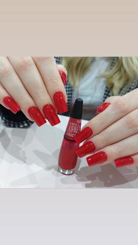 Contrata se manicure