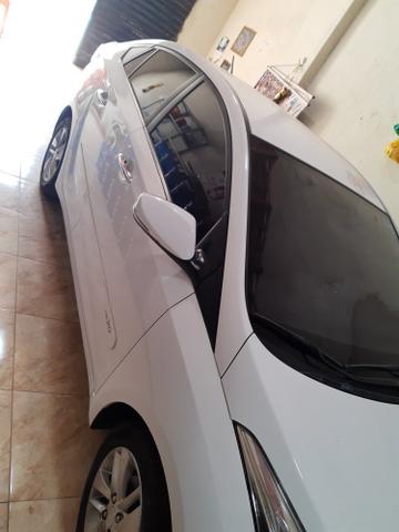 Carro muito novo pra vender logo - Foto 4