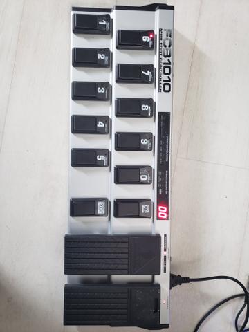 Pedaleira Behringer Fcb 1010 Midi Foot Controler - Foto 2
