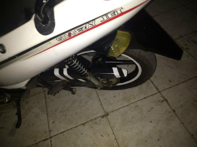 Moto toda revisada ela da 100 - Foto 5