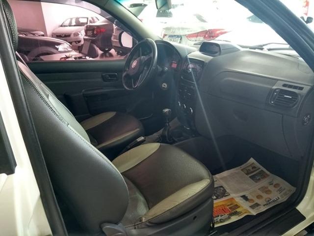 Fiat Strada Adventure 1.8 CD - Foto 2