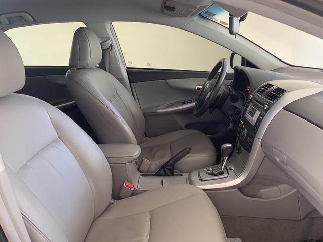 Toyota Corolla XEI 2.0 2014 Automático - Foto 2