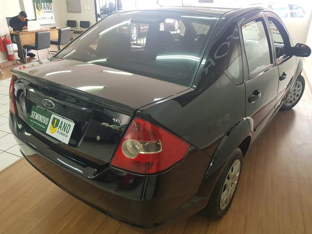 Ford Fiesta sedan 1.6 Completo FLEX - Foto 8