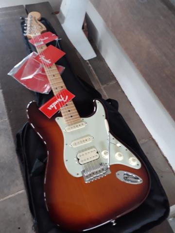 Fender Stratocaster Deluxe HSS Impecável