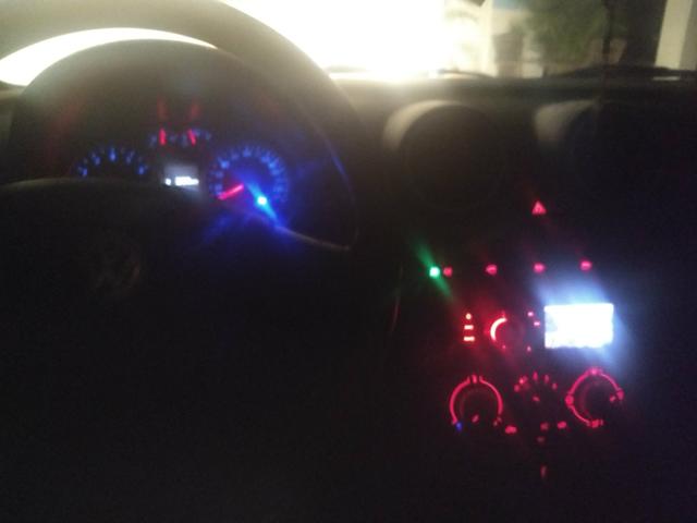 Vendo Voyage carro de boa procedência e nada a fazer - Foto 5