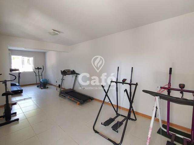 Apartamento de 2 dormitórios, sala, cozinha e área de serviço. - Foto 14